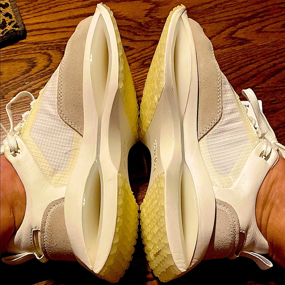 MNG- NWT Cream and White Sneakers with Breathable Mesh with a FREE gift 🎁 - Picture 12 of 15